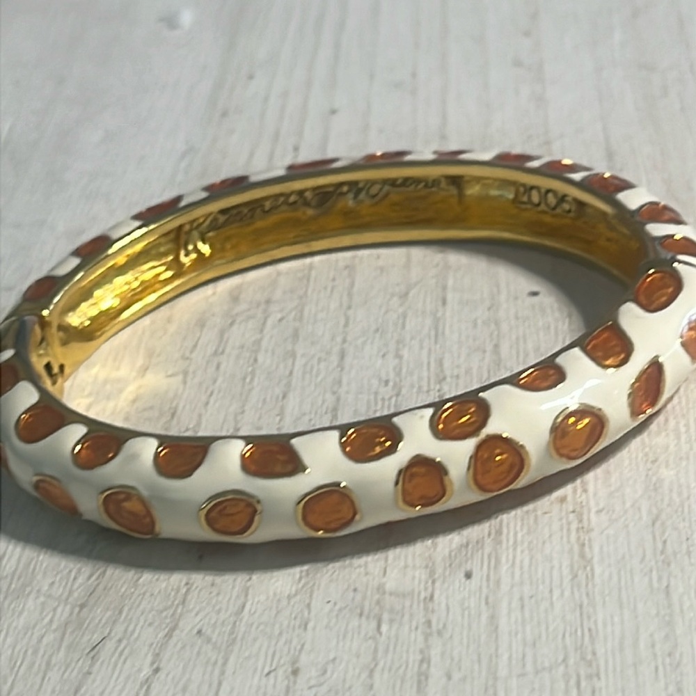KENNETH JAY LANE 2006 GIRAFFE PRINT ENAMEL HINGED BRACELET
